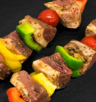 Barquette De 6 Brochettes De Canard Marinade Trois Poivres