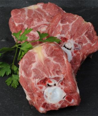 Collier d'agneau avec os tranché