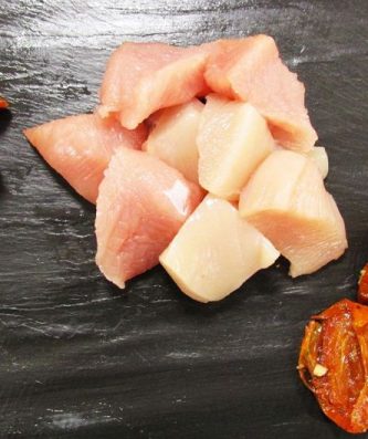 Fondue de filet de poulet coupé