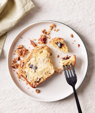 Banana Bread with Dates & Pecan Crumble