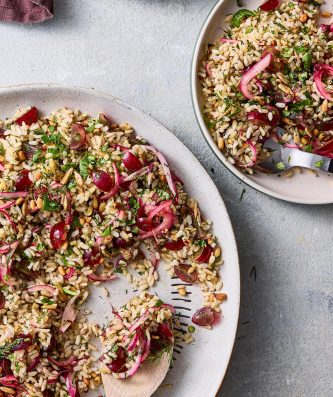 Brown Rice Salad with Red Grapes and Red Onions