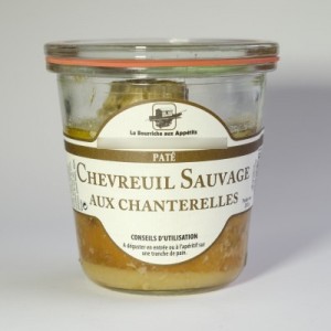 Chevreuil sauvage aux chanterelles