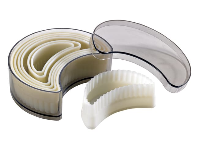 Emporte-pièce cannelé croissant