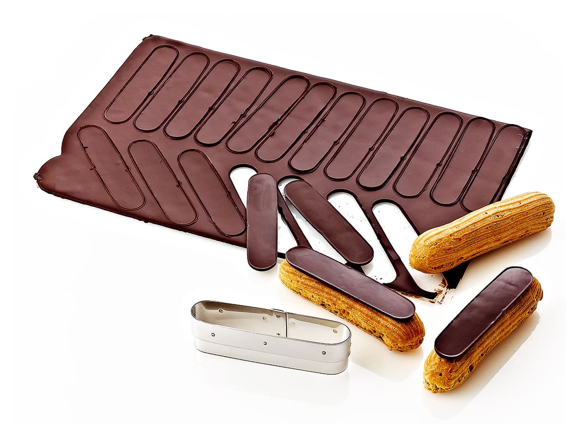 Découpoir spécial pour le glaçage des éclairs