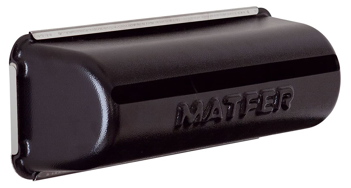 Distributeur de poche à douille