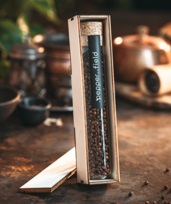Poivre rouge de Kampot - grand tube à essai en verre de 75g dans un coffret en bois