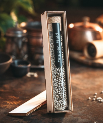 Poivre blanc de Kampot - grand tube à essai en verre de 75g dans un coffret en bois