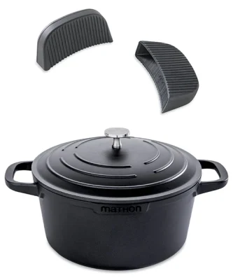 Lot cocotte légère ronde en fonte d'aluminium 24 cm et deux maniques en silicone Mathon