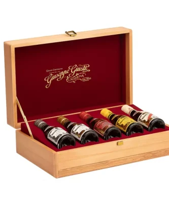 Wooden Coffer Complete Collection Balsamic Vinegar of Modena Giuseppe Giusti 100 ml x 5