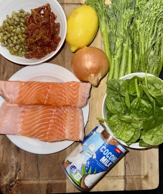 One Pot Creamy Tuscan Style Salmon 🐟