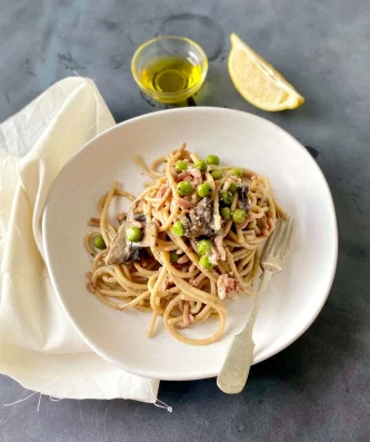 Creamy Dairy-Free Coconut Cream Carbonara Pasta