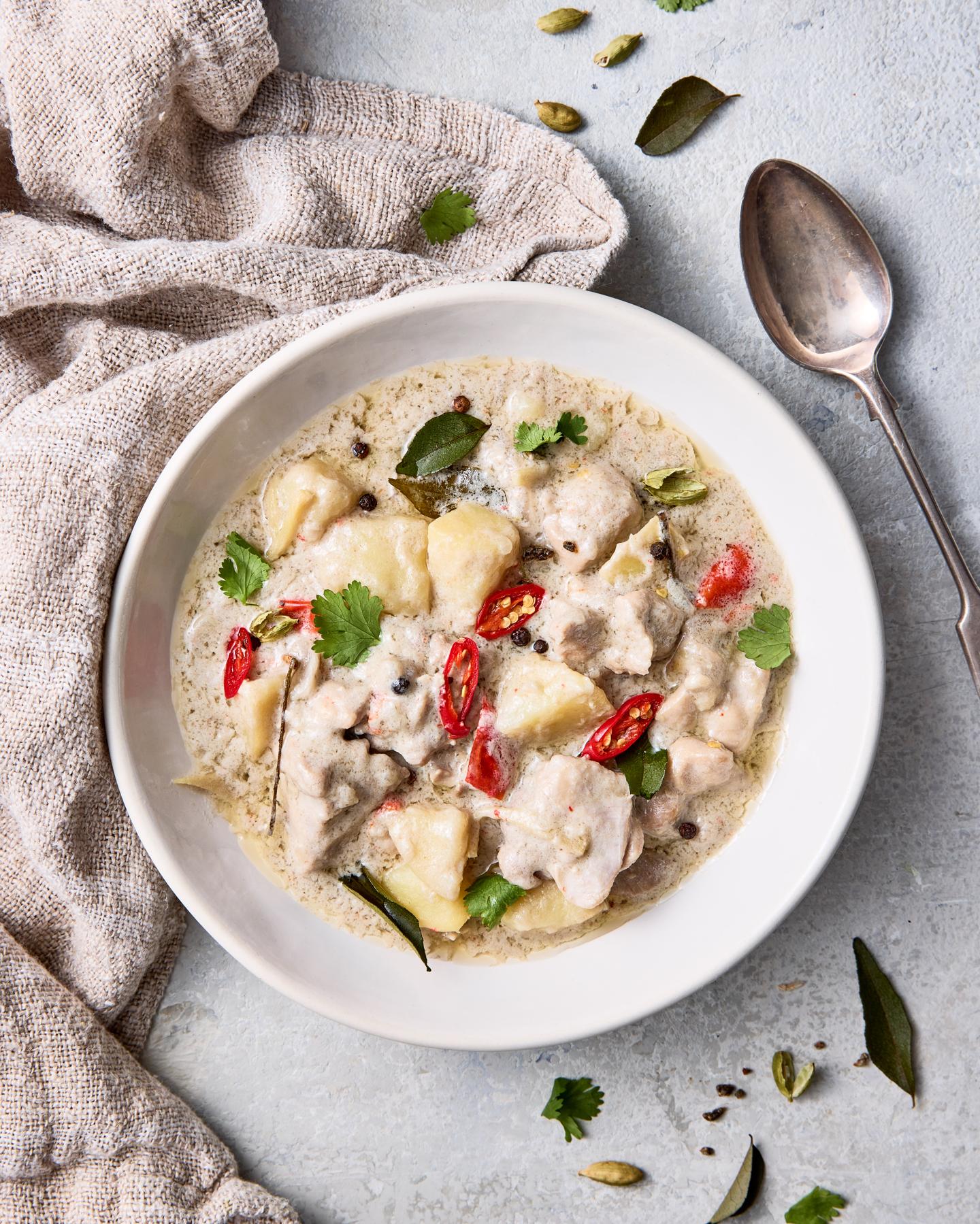 Ishtoo (South Indian Chicken Stew)